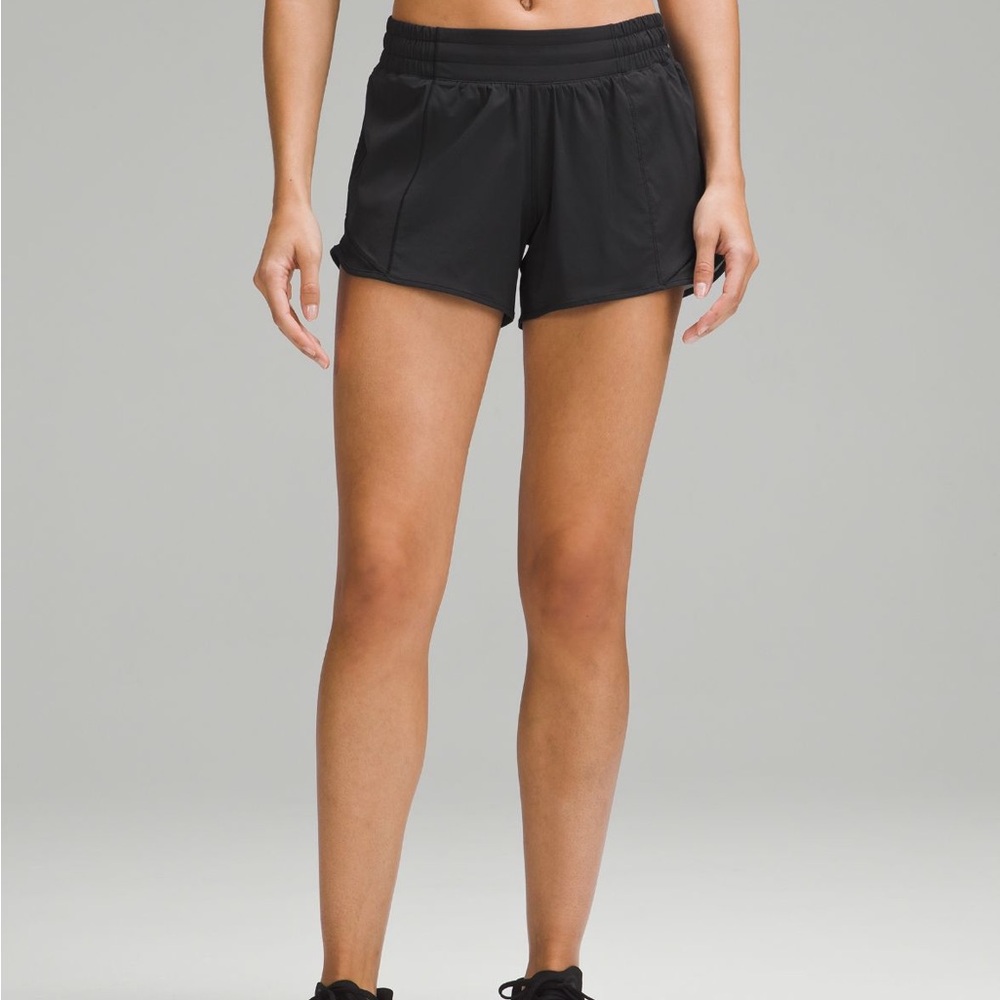 Lululemon Black Hotty Hot Shorts 4in